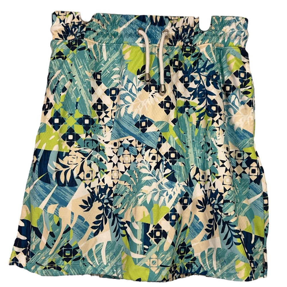 Emerald 18 Women’s Golf Skort. Blue/Green design. Excellent condition. Size S
